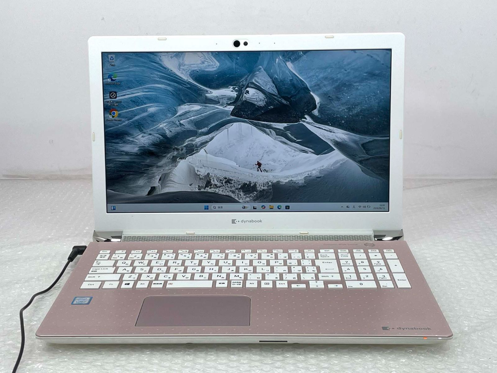 dynabook P2-T7KP-BP Core i7-8565U/8GB/240GB SSD/Windows11/15.6型フルHD フォーマルロゼ 充電不可