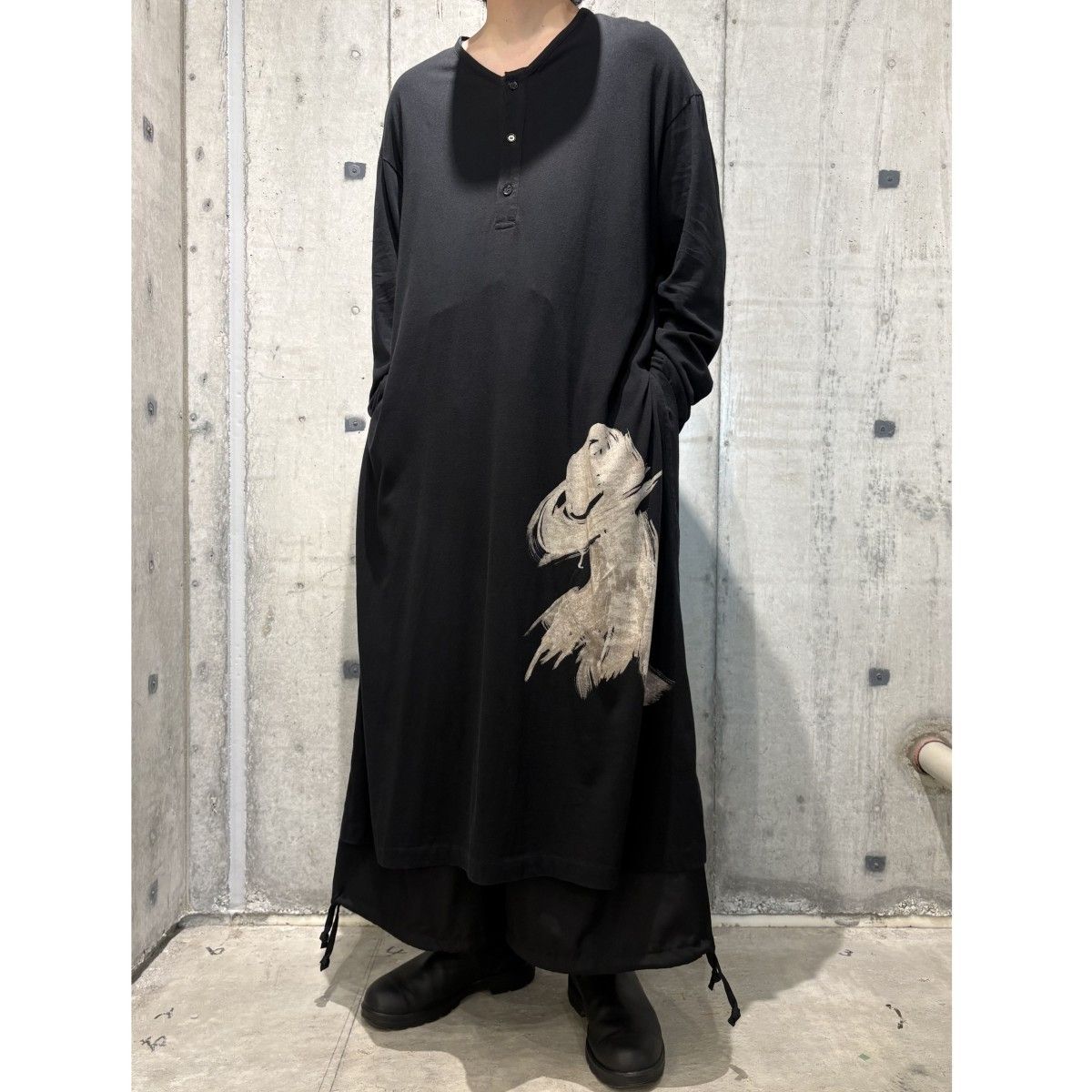 Yohji Yamamoto pour homme 18AW シャンカール天竺ハット女VネックヘンリーOPプリントTシャツ ロング HV-T10-072 8069000146530