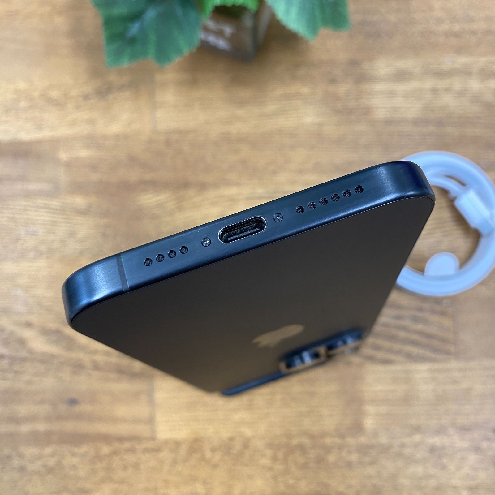 バッテリー90% iPhone15ProMax 256Gb ブラック 国内版SIMフリー - メルカリ