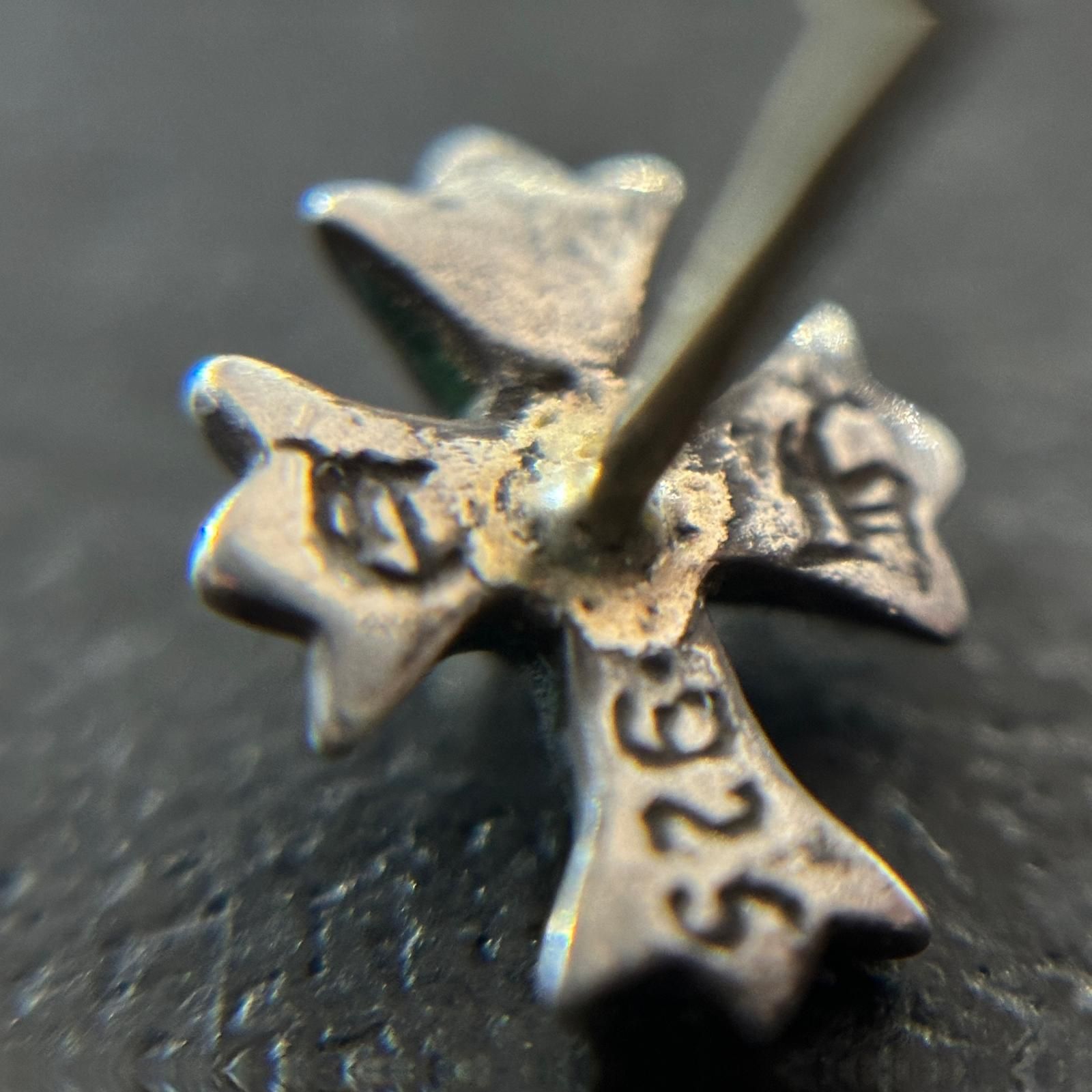 CHROME HEARTS No2 CH CRS CHクロス スタッズピアス ピアス クロム