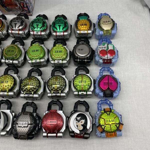 中古】HM)現状品)仮面ライダー鎧武/ロックシードまとめセット[91]