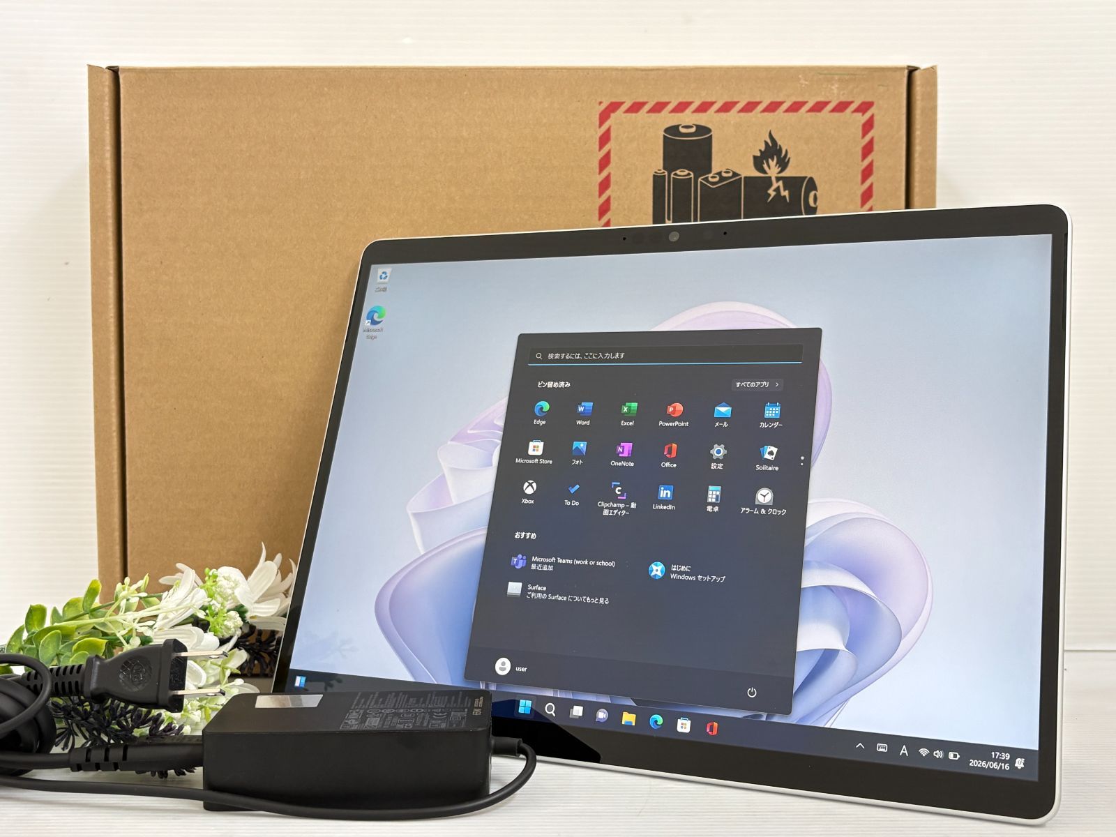 【美品 バッテリー良好】Microsoft Surface Pro 9 model:2038『Core i5(1245U) 2.5Ghz/RAM:16GB/SSD:256GB』13インチ Wi-Fi Win11 動作品