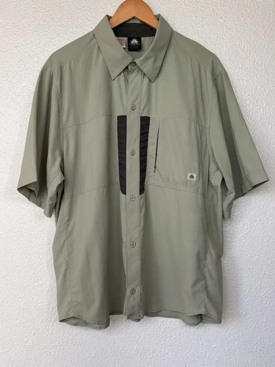ナイキ ACG 機能性 半袖シャツ - L