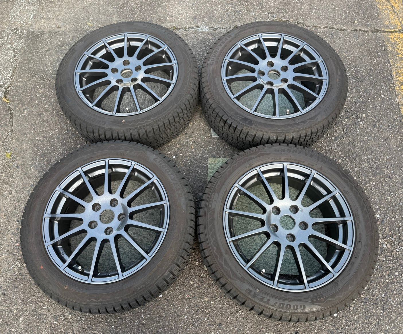 送料無料S04993 weds / 　IRVINE F01 / アーヴィン / アービン　スタッドレス アルミ　17インチ × 7J ＋48 5H PCD112　　205/55R17