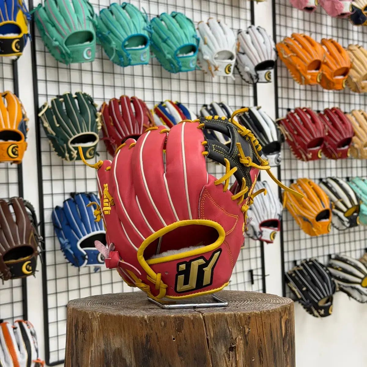 スクーティ 内野グローブ ローズ 11.5 iウェブ 馴染ませ完了