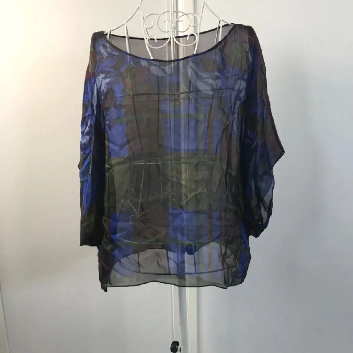 【 KENZO (ケンゾー) 】シアーなフローラル柄ドルマンスリーブトップ（志）A-477
