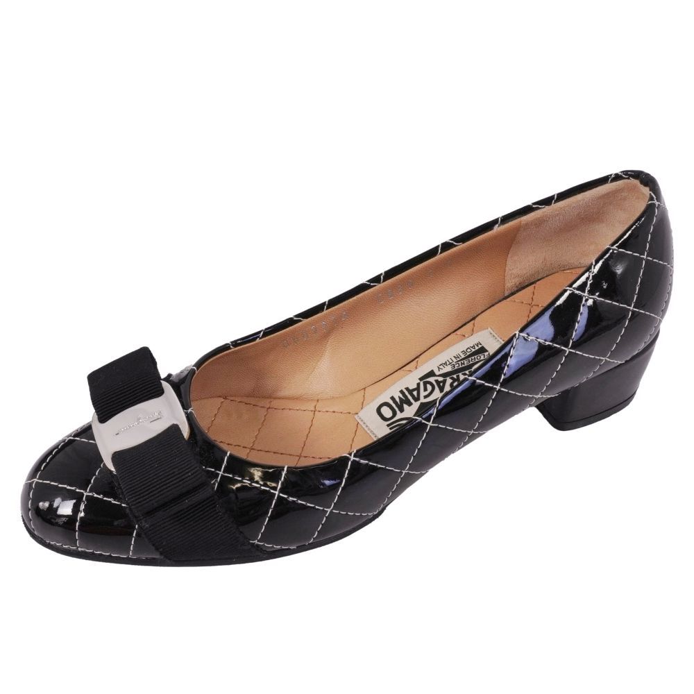 美品 サルヴァトーレ フェラガモ Salvatore Ferragamo パンプ