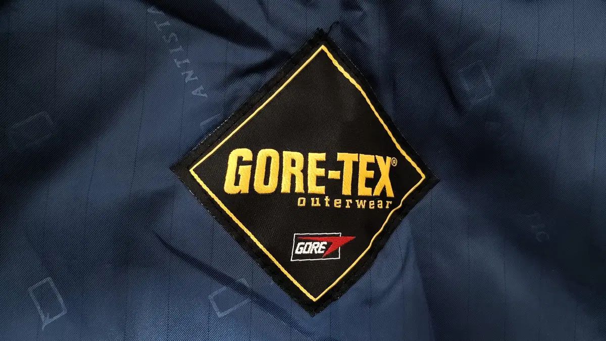 GORE社/ゴアテックスコート+取り外しキルティングベスト/ネイビー/正規品/メンズ100