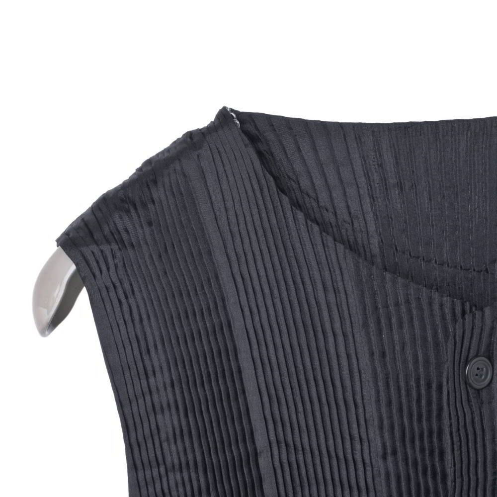 ISSEY MIYAKE ME81-FE176 プリーツ ベスト ジレ - メルカリ