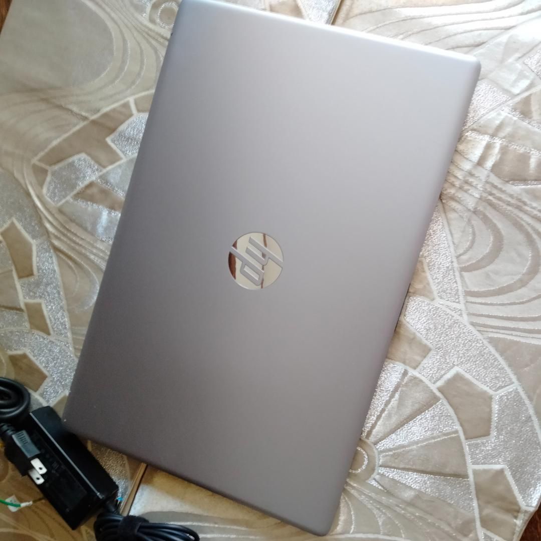 HP 470G8 17