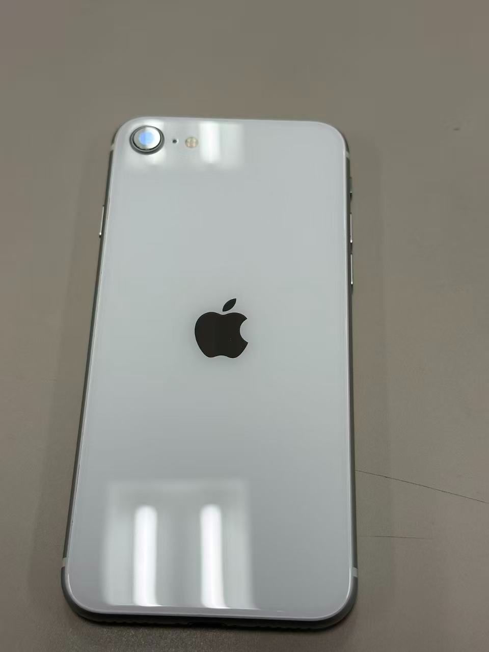 超美品 電池83%SIMフリーiPhone SE(第2世代) 64GB ホワイト - メルカリ