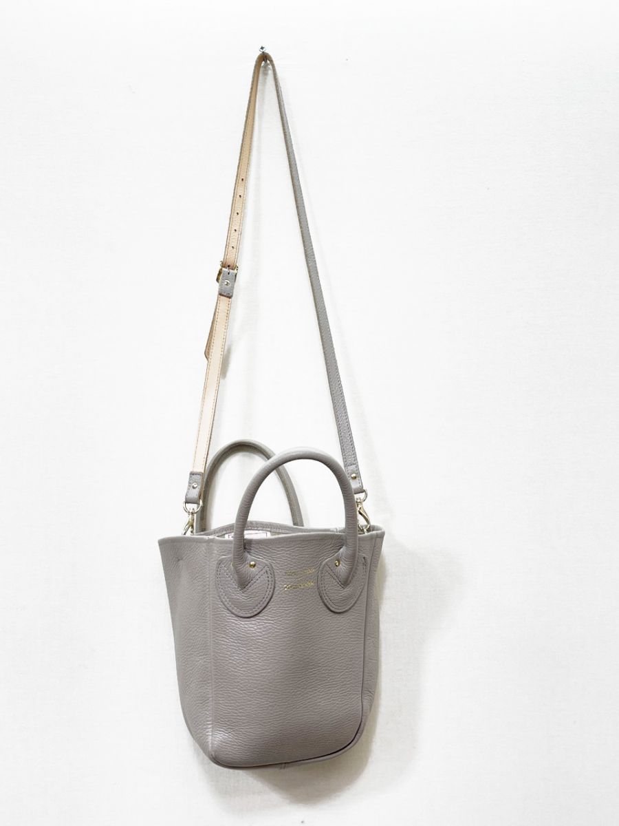 YOUNG&OLSEN ヤングアンドオルセン 2way エンボスレザー トート バッグ グレージュ ■■◎レディース