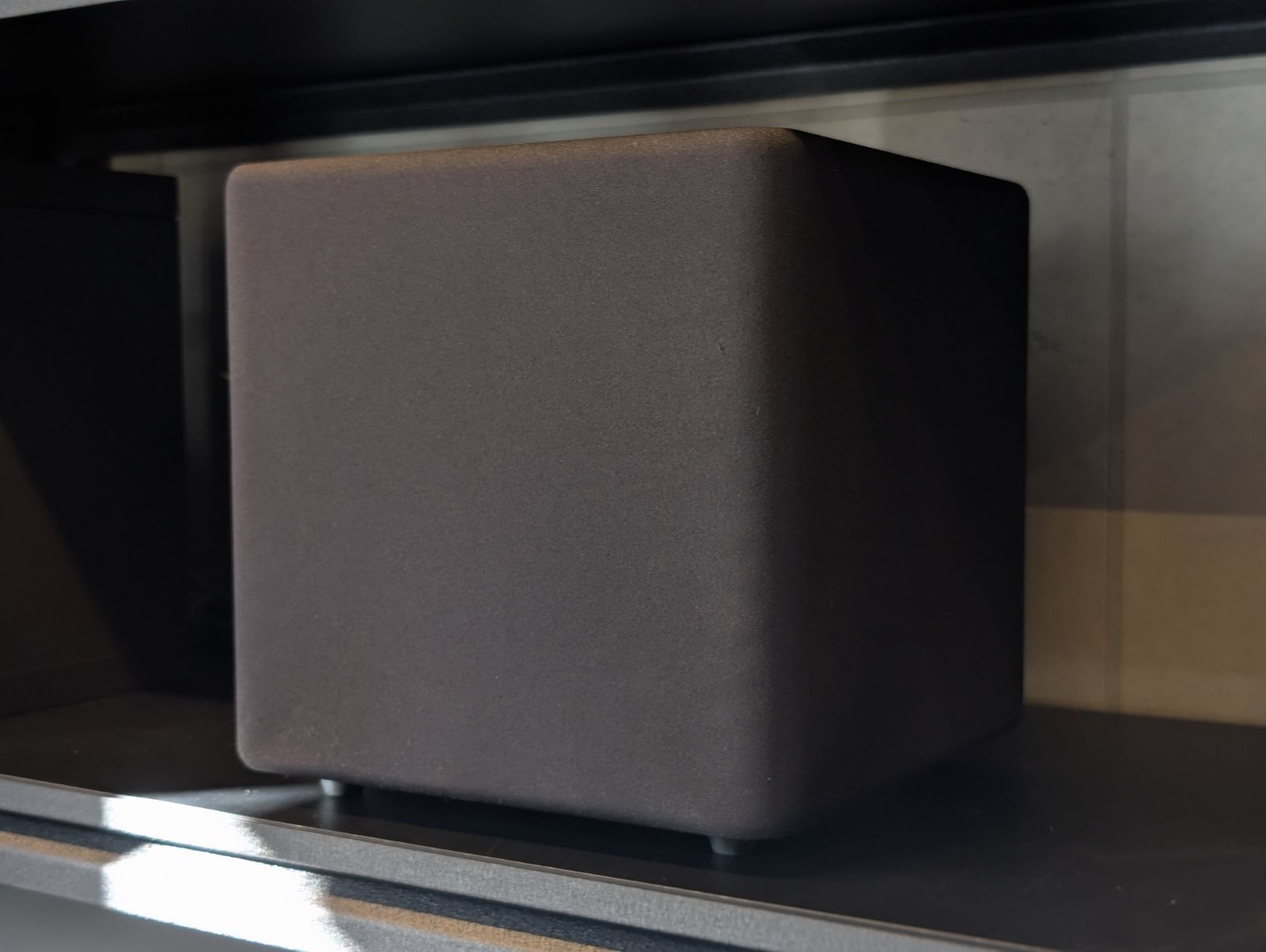 動作確認済・美品】KEF アクティブ・サブウーファー Kube 8b