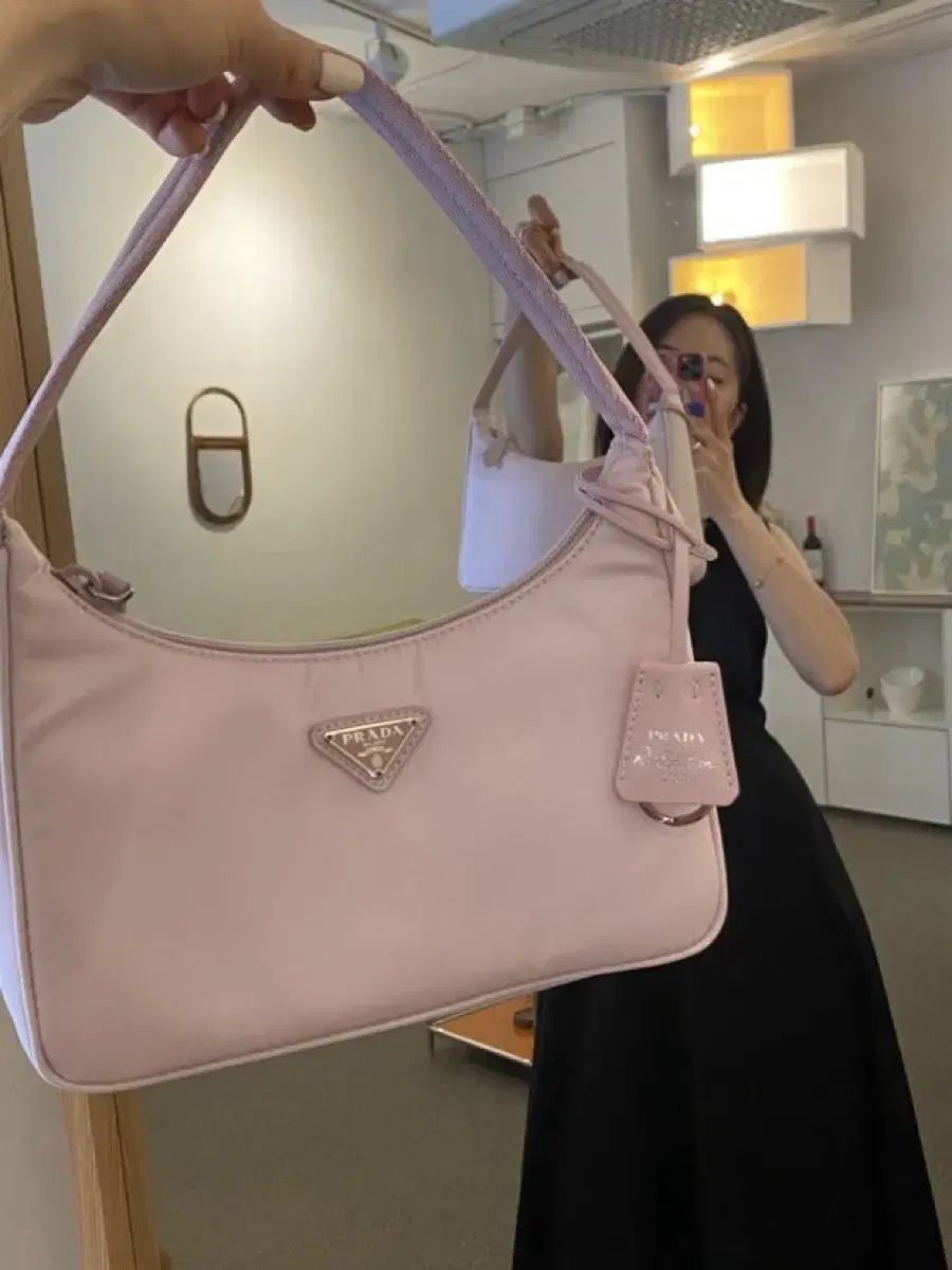 プラダ リナイロン HOBO BAG アラバスタピンク
