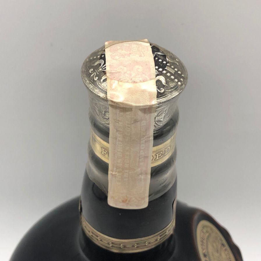 ロイヤルサルート 21年 茶陶器 700ml 未開栓 - メルカリ