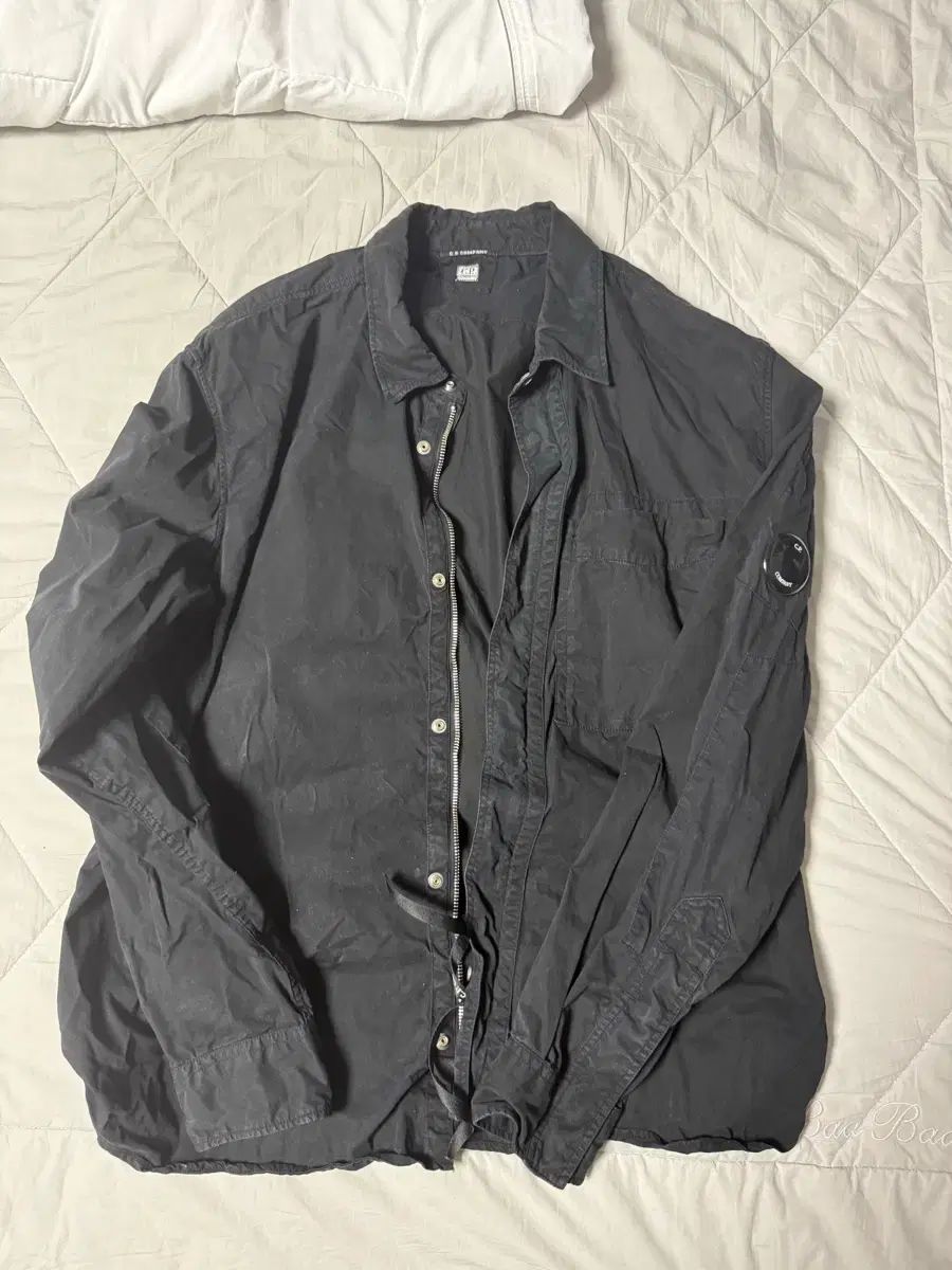 C.P. COMPANY シーピーカンパニー ブラック シャツ