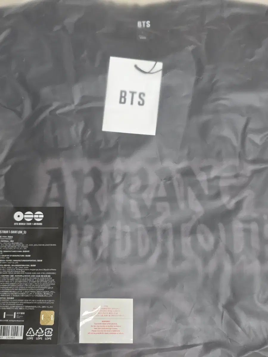 BTSワールドツアーアリラン半袖Tシャツ ブラック