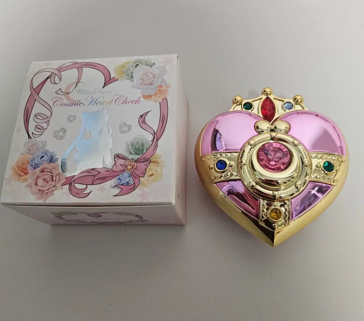 セーラームーン コズミック ハート チーク ブラー出品