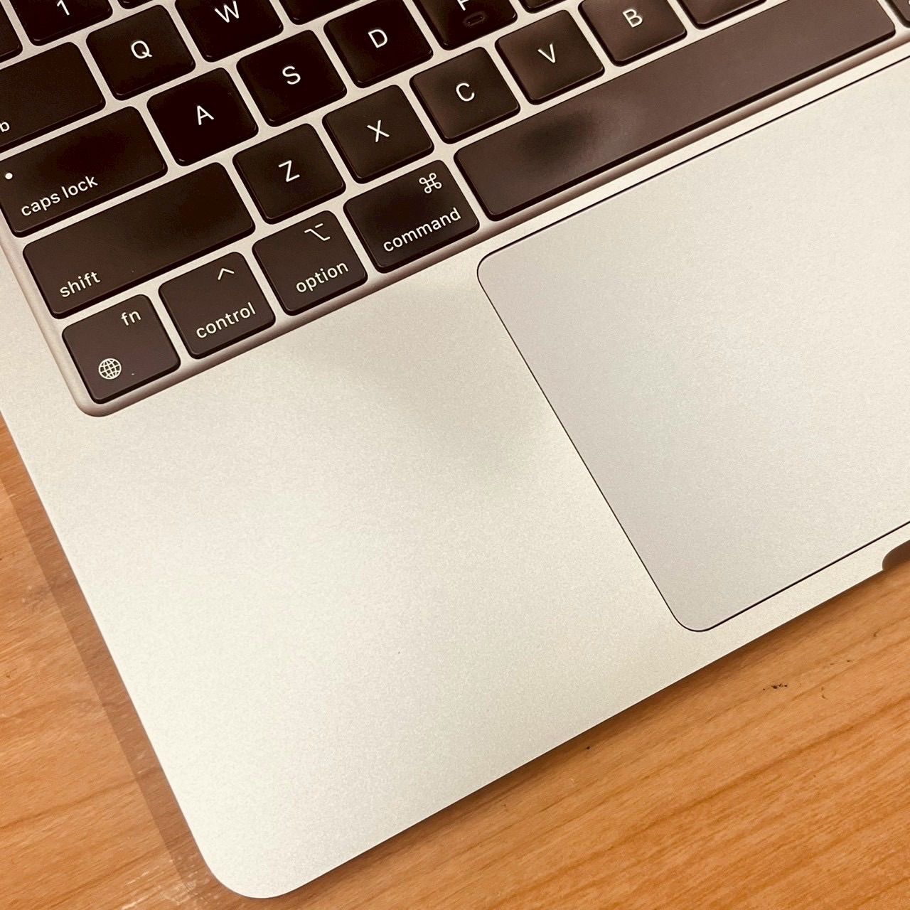 美品】MacBook Air M2 24GB/1TB 動画編集可 USキー - メルカリ