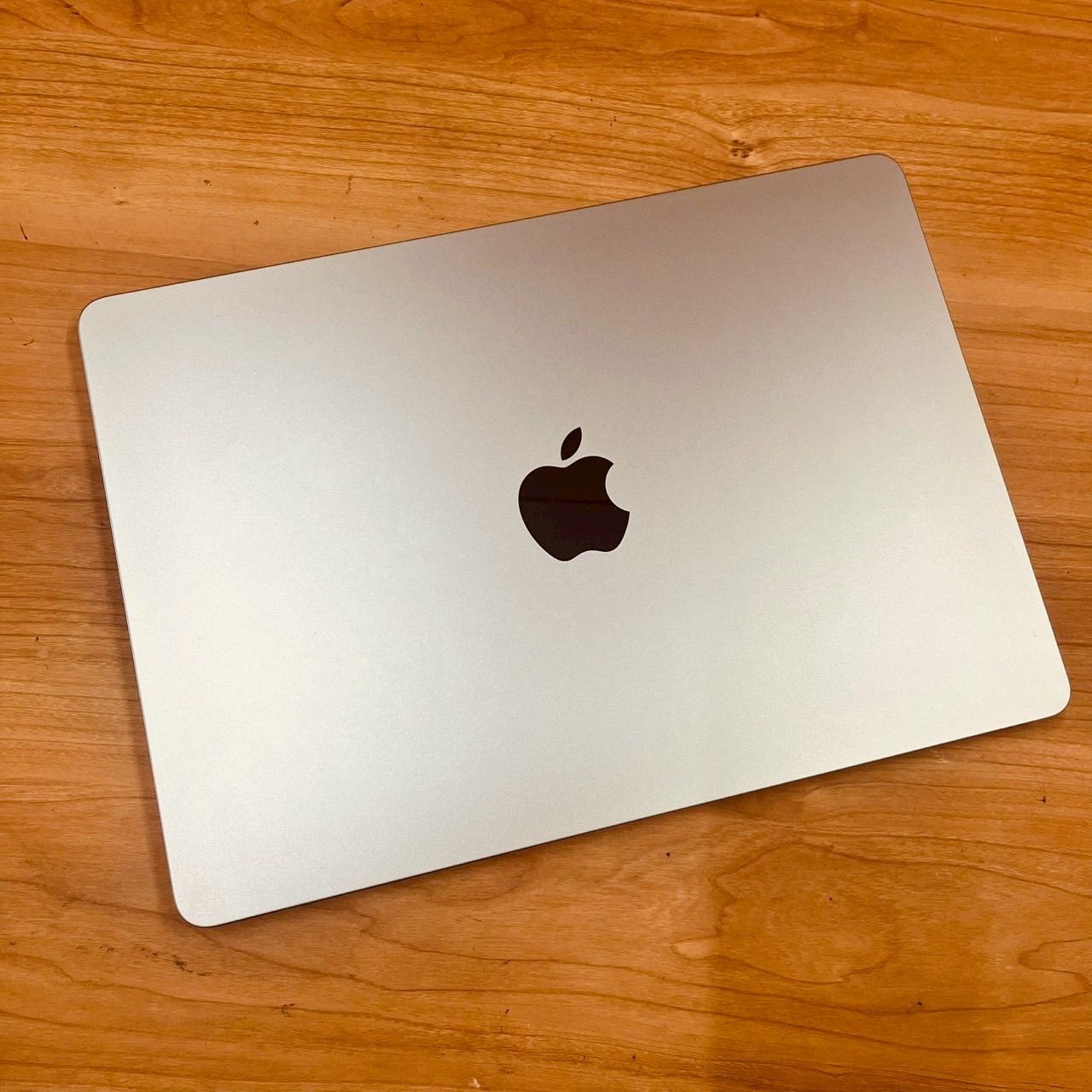 美品】MacBook Air M2 24GB/1TB 動画編集可 USキー - メルカリ