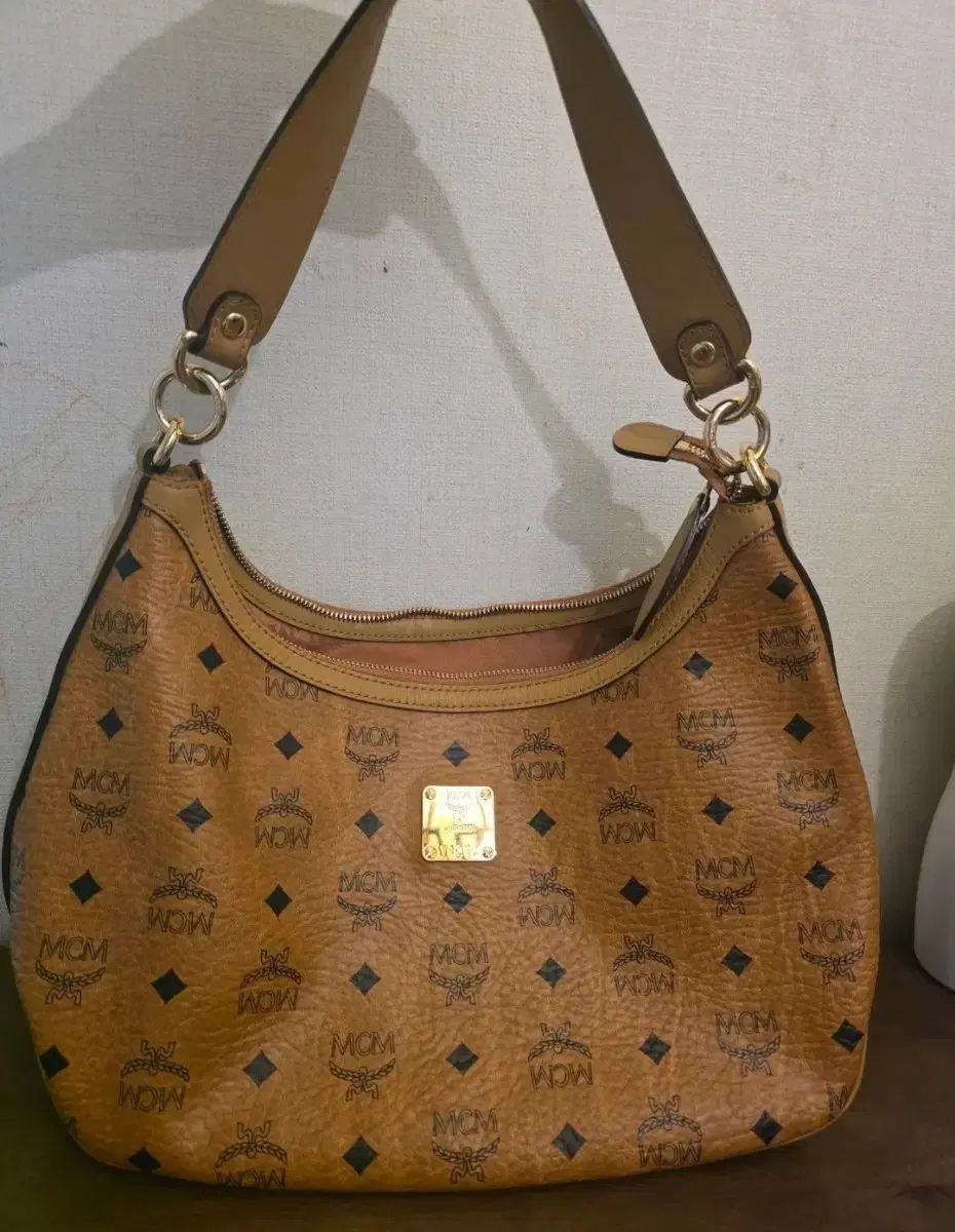 MCM ヴィセトス HOBO BAG ブラウン