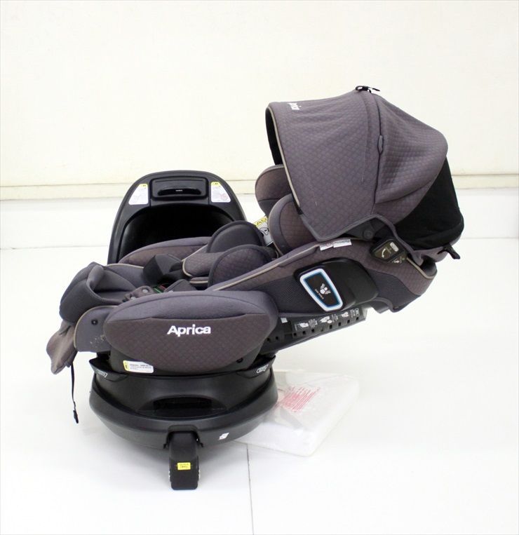フラディア グロウ ISOFIX 360°セーフティー プレミアム シルバーパール 2068670 アップリカ 新安全基準R129適合 クリーニング済み C718002