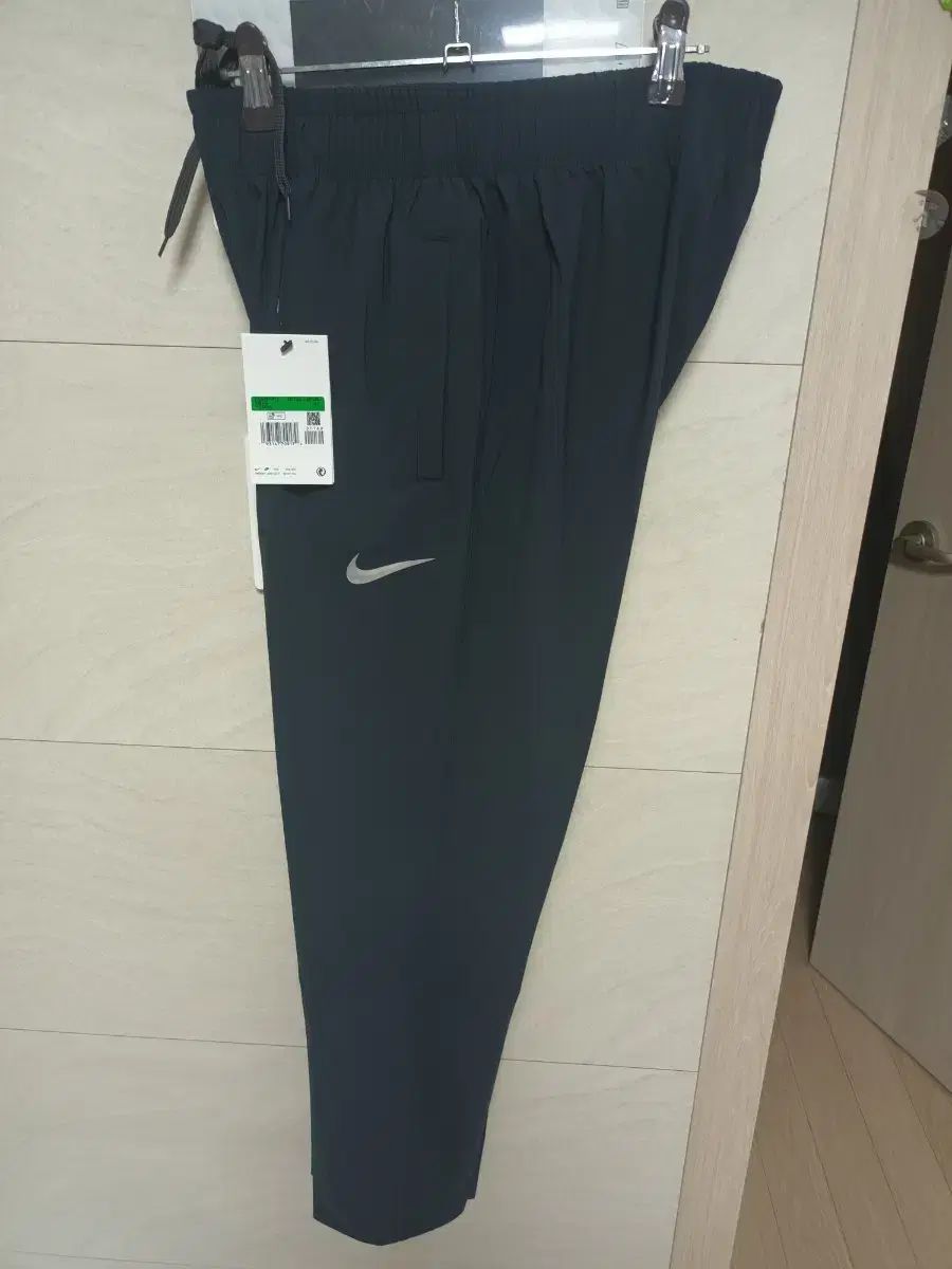 ナイキ ドライフィット 紺色 接触冷感パンツ XL 新品