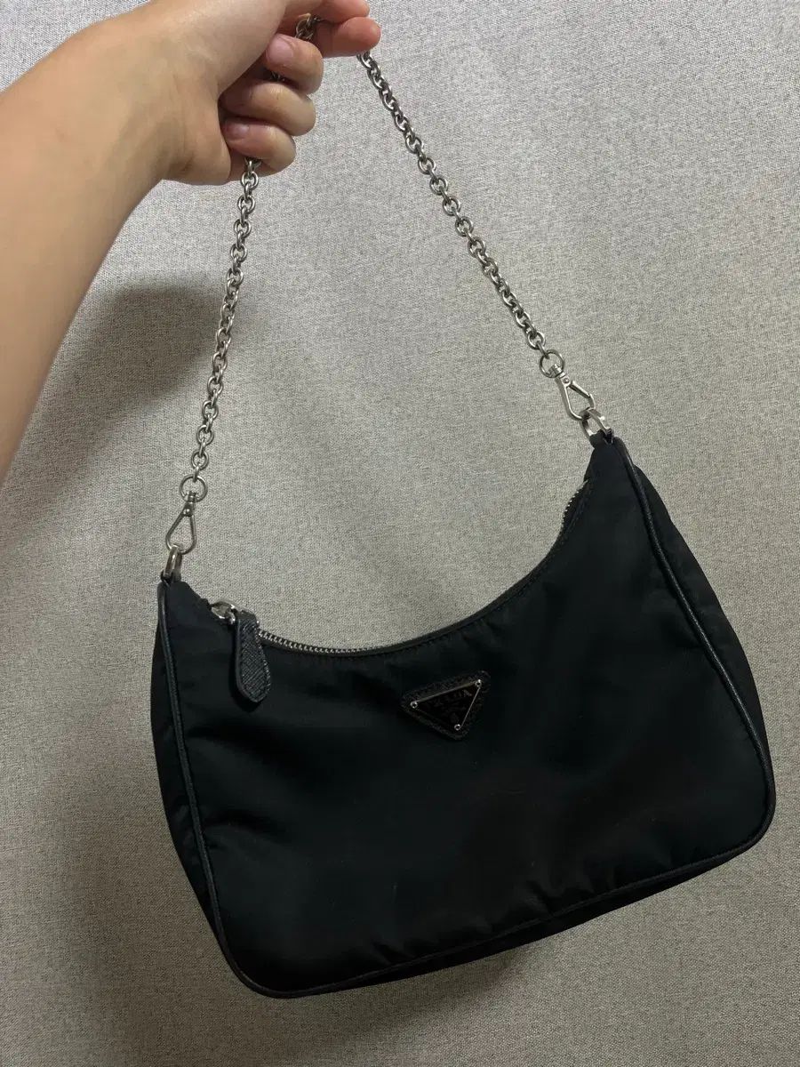 PRADA プラダ チェーン HOBO BAG ナイロン (ミニバック クロス紐あり)