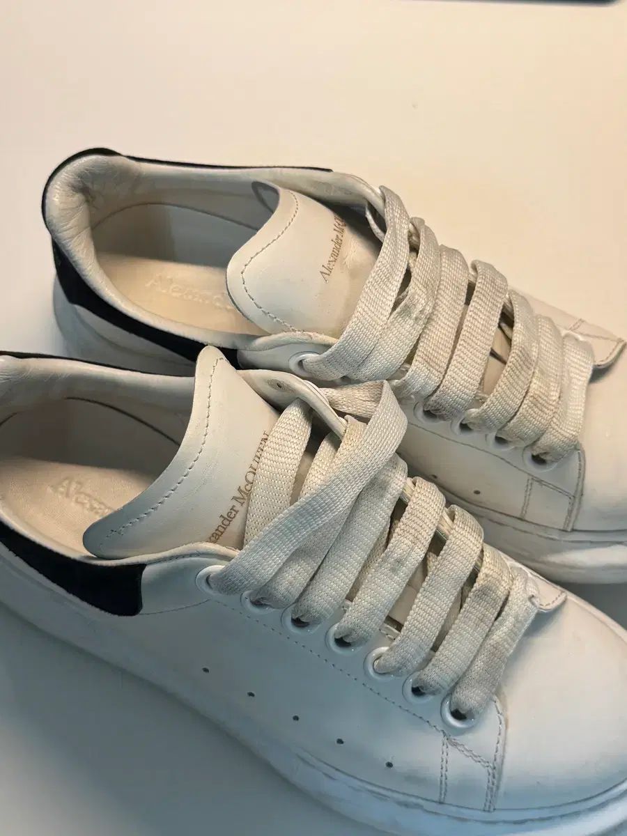 Alexander McQueen アレキサンダー・マックイーン スニーカー 白 (35 5)