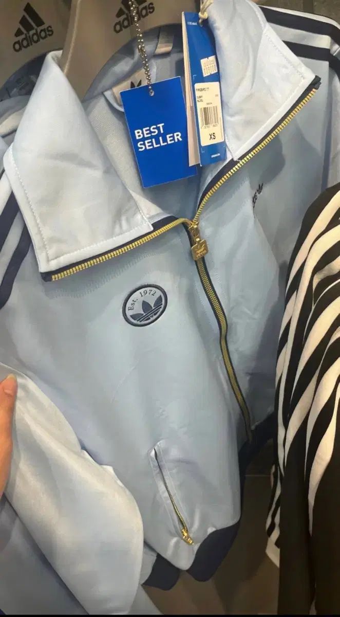 アディダス ジャージ 正規品