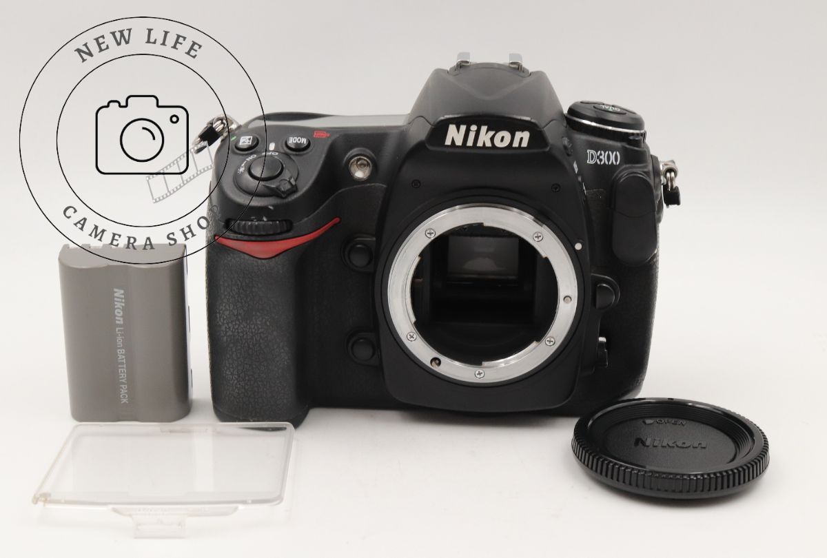 ショット数4377回 Nikon D300 デジタル一眼レフ ボディ #1555 良上品☆Nikon ニコン D300 ボディ デジタル一眼レフ カメラ ##18287