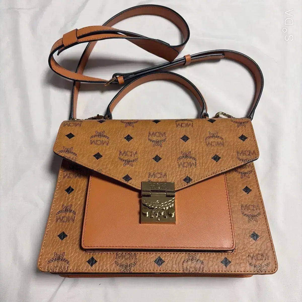MCM エム シー エム ヴィセトス ショルダ—バッグ ブラウン