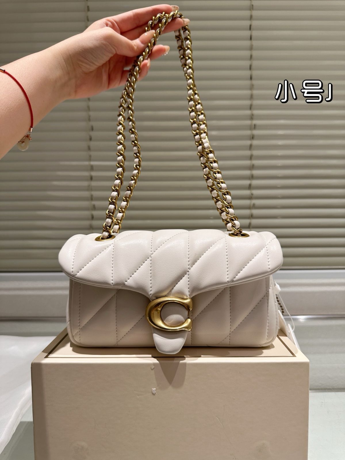 【今日特価】Coach Quilted Tabby Chain Bag コーチ クィルテッド タビー チェーン バッグ（20cm サイズ）-WTO輸入1