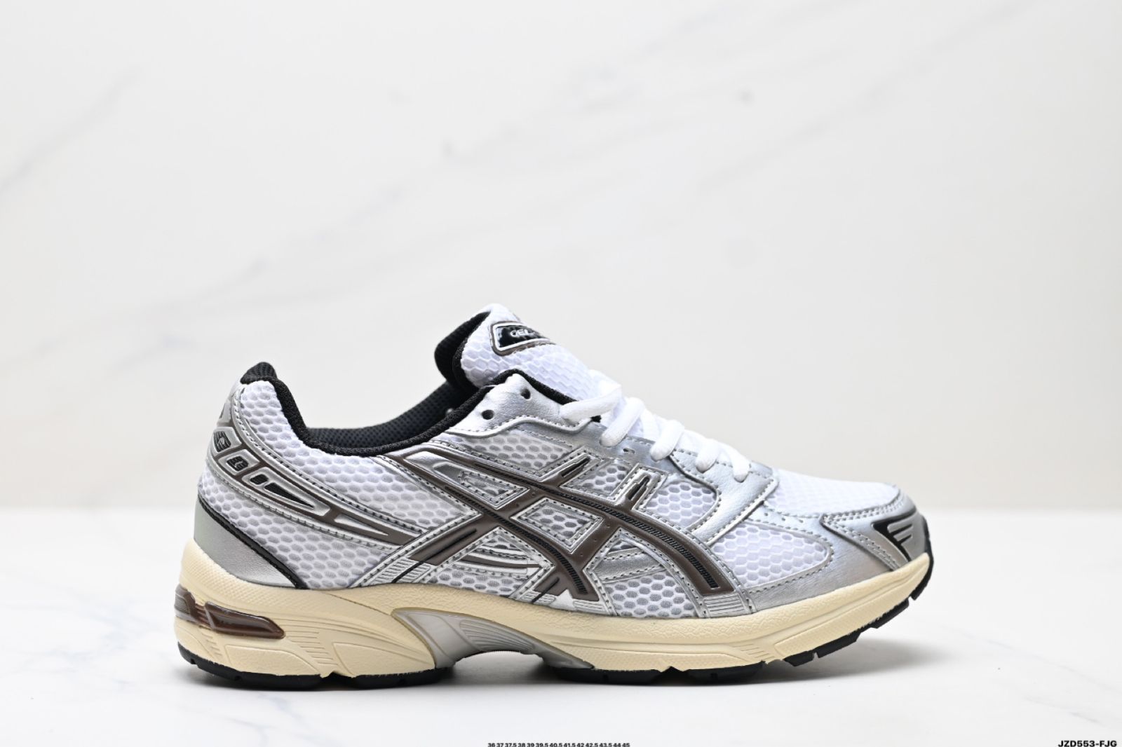 【今日特価】ASICS アシックス 新作男女兼用ランニングシューズ GEL-1130 レトロデザイン クッション性・通気性優れたスポーツカジュアルシューズ！