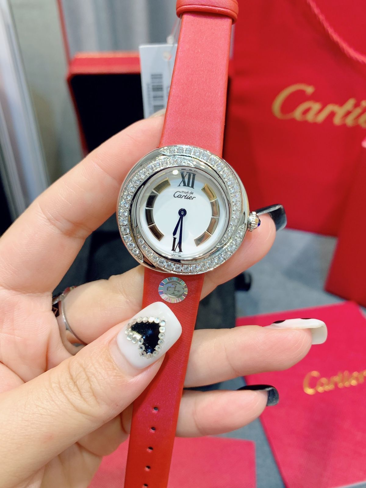 CARTIER（カルティエ）Trinity スモールスピン レディースウォッチ - 32mm スイスムーブメント/サファイアガラス新品未使用