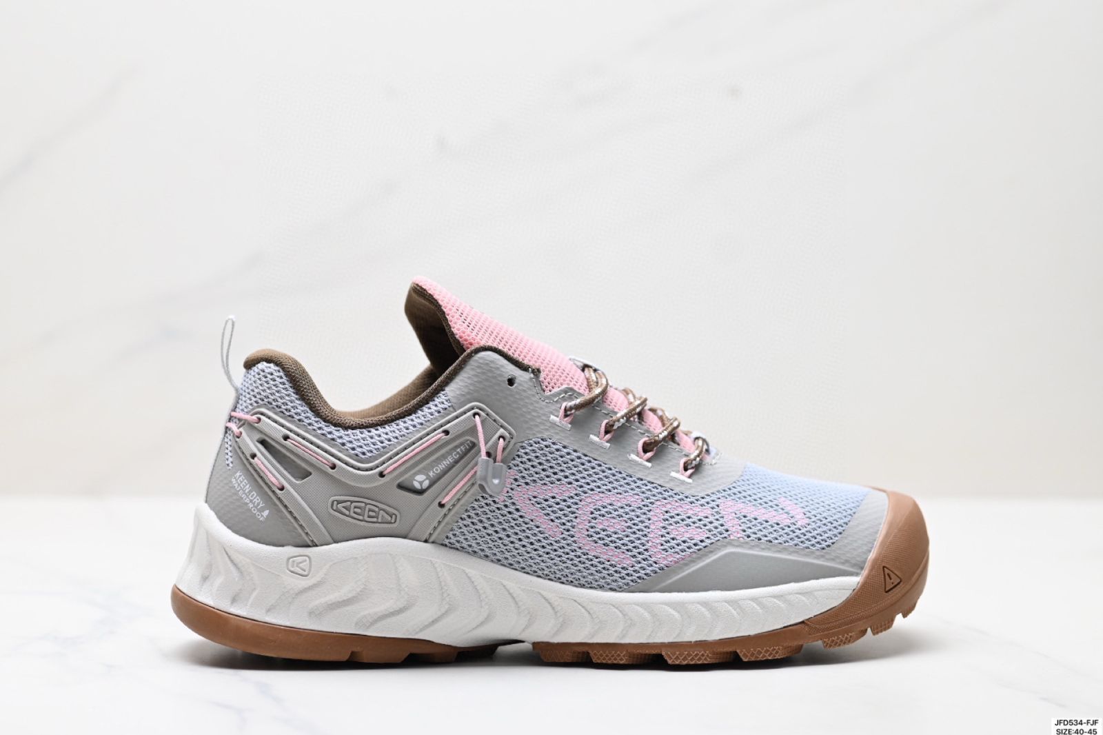 KEEN Nxis Evo レディース アウトドアシューズ（ピンク）
