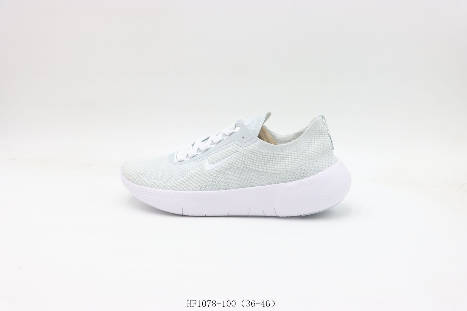 【今日特価】ナイキ ランニングシューズ 灰白 HF1078-100（Gray and White）