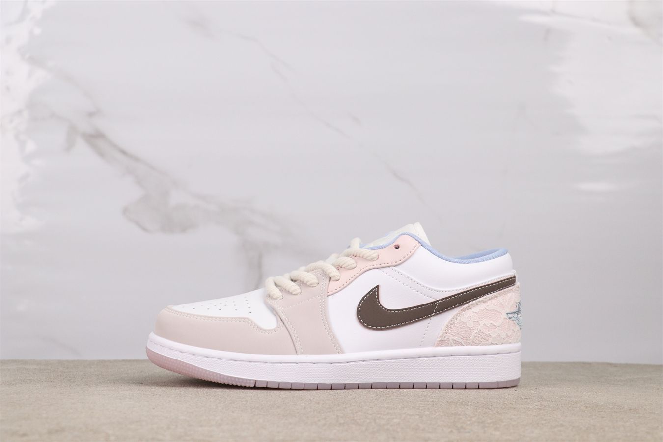 【今日特価】エア ジョーダン（Air Jordan） AJ1 IB8859 - 101 コーラル リーフ（Coral Reef）