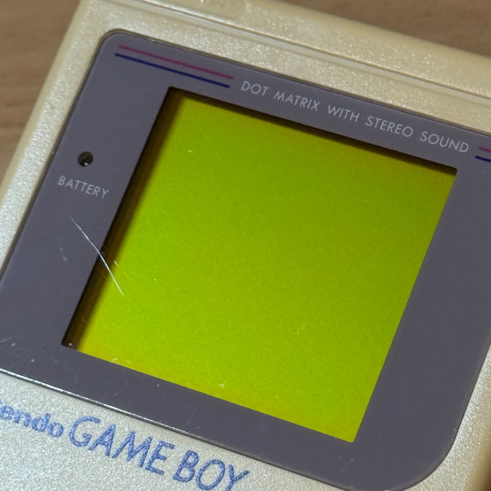 王道のネオンカラー。箱あり初期型、まだまだ現役。 6-084【希少レア】初代ゲームボーイ 本体 箱付き - メルカリ