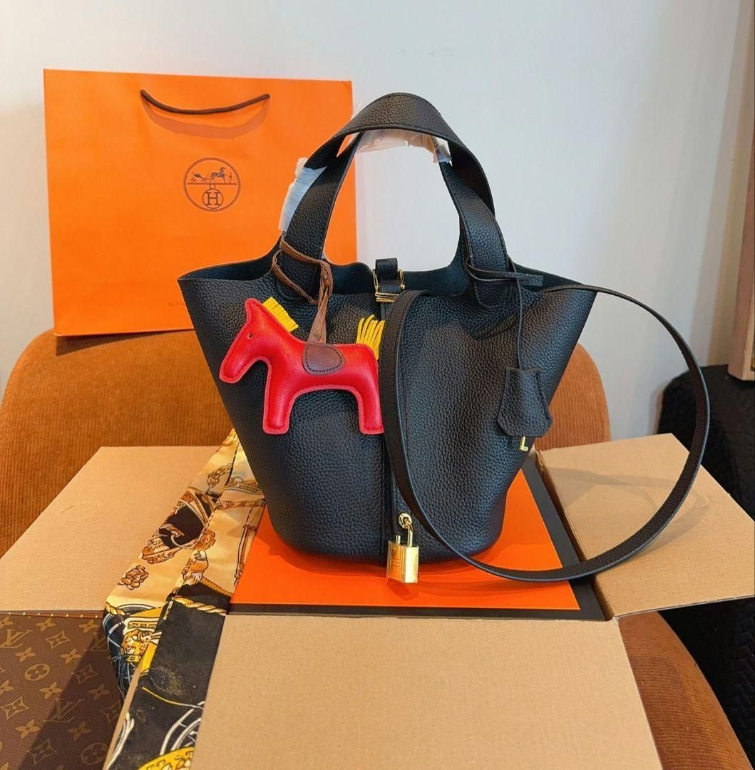 希少HERMES エルメス　ピコタンロックPM ハンドバッグ