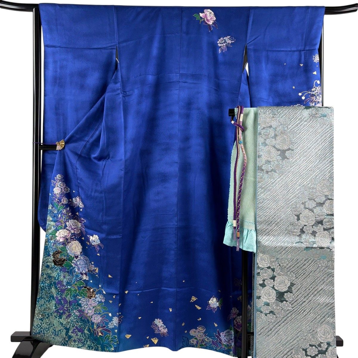 【美品】 振袖 身丈162.5cm 裄丈65.5cm M 袷 袋帯フルセット 薔薇 草花 金銀彩 ぼかし 青 正絹 秀品 【中古】