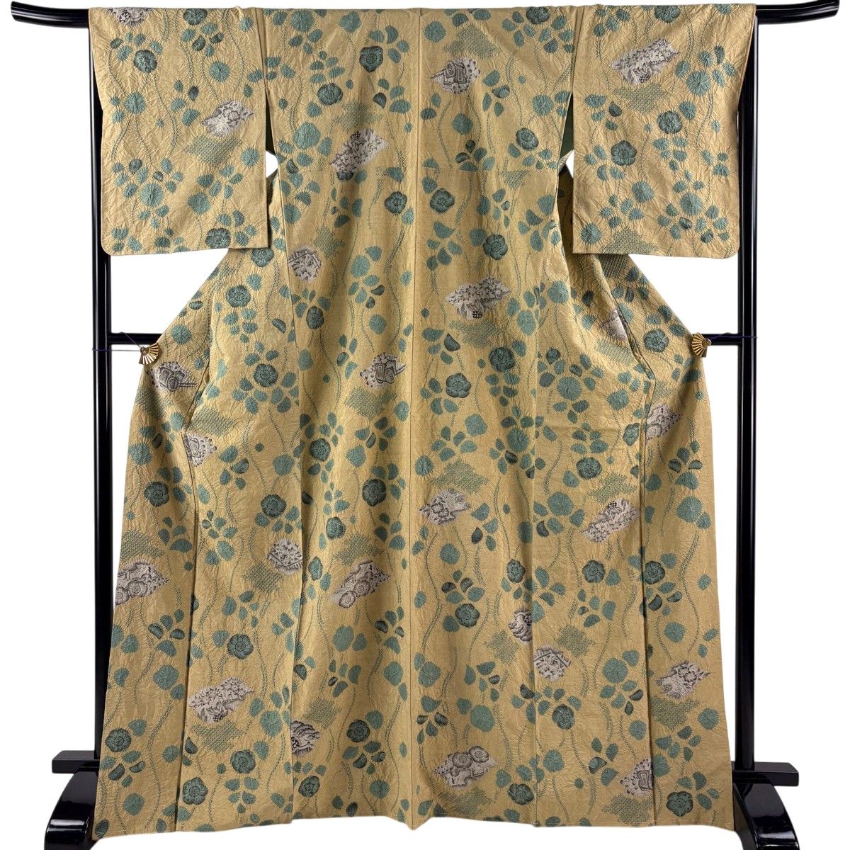【美品】 小紋 身丈170cm 裄丈67.5cm L 袷 大脇一心 西洞院辻が花 紬地 落款 辻が花 人物 絞り 薄黄土色 正絹 逸品 【中古】
