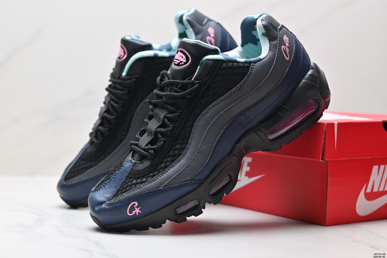 【今日特価】NIKE AIR MAX 95 TT 送料無料 在庫限定セール価格！ エアクッション搭載 復古デザイン ユニセックススニーカー