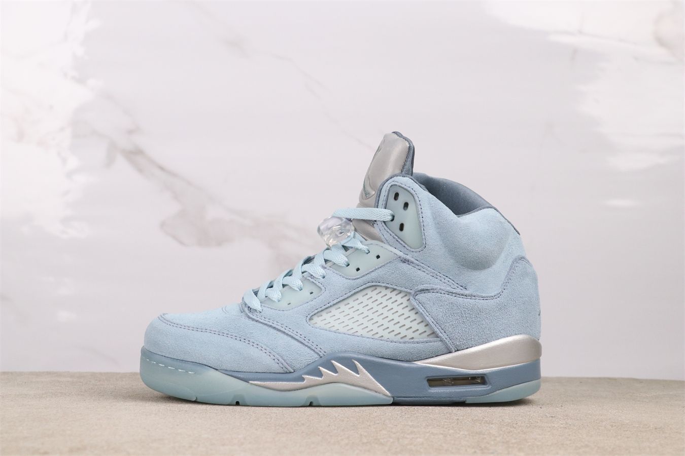 【今日特価】Air Jordan エアジョーダン AJ5 aj5 エアジョーダン 5 WMNS DD9336-400