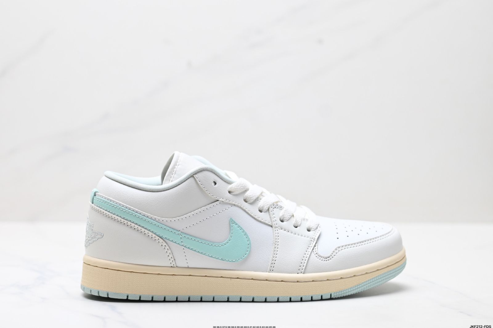 Nike Air Jordan 1 Low / ナイキ エア ジョーダン 1 ロー。AJ1 ジョーダン 1 のロートップレジャースケートシューズ