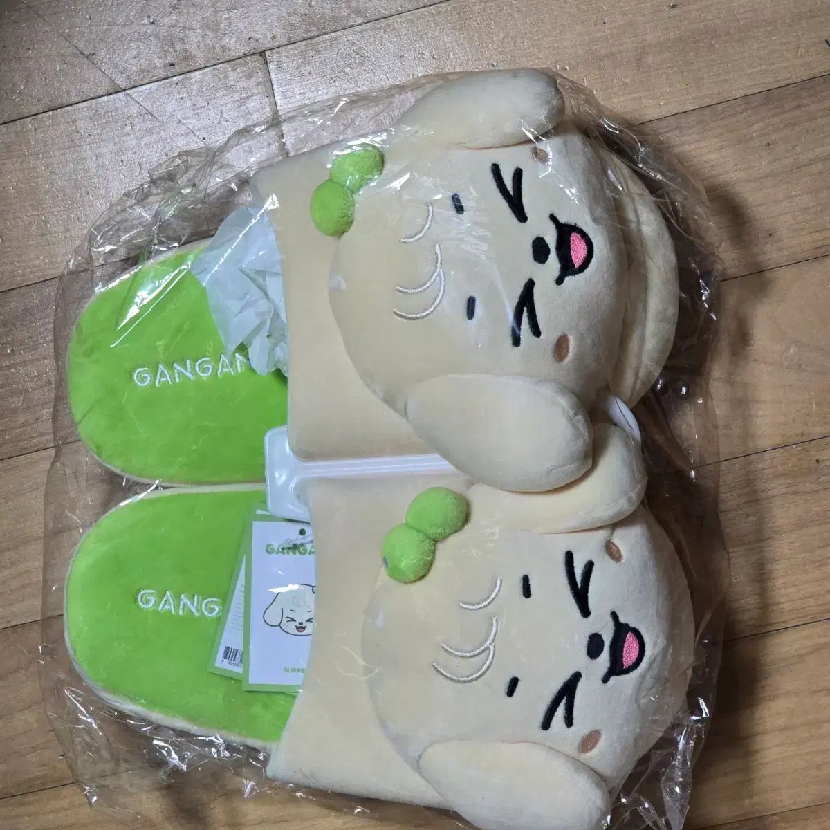 カンアンジ IVE（アイヴ） スリッパ サイズは