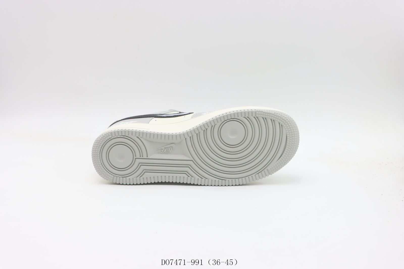 【今日特価】Nike / ナイキ ロートップ スニーカー グレーブラックローズ DO7471-991 【今日特価】Nike / ナイキ ロートップ スニーカー グレーブラックローズ DO7471-991