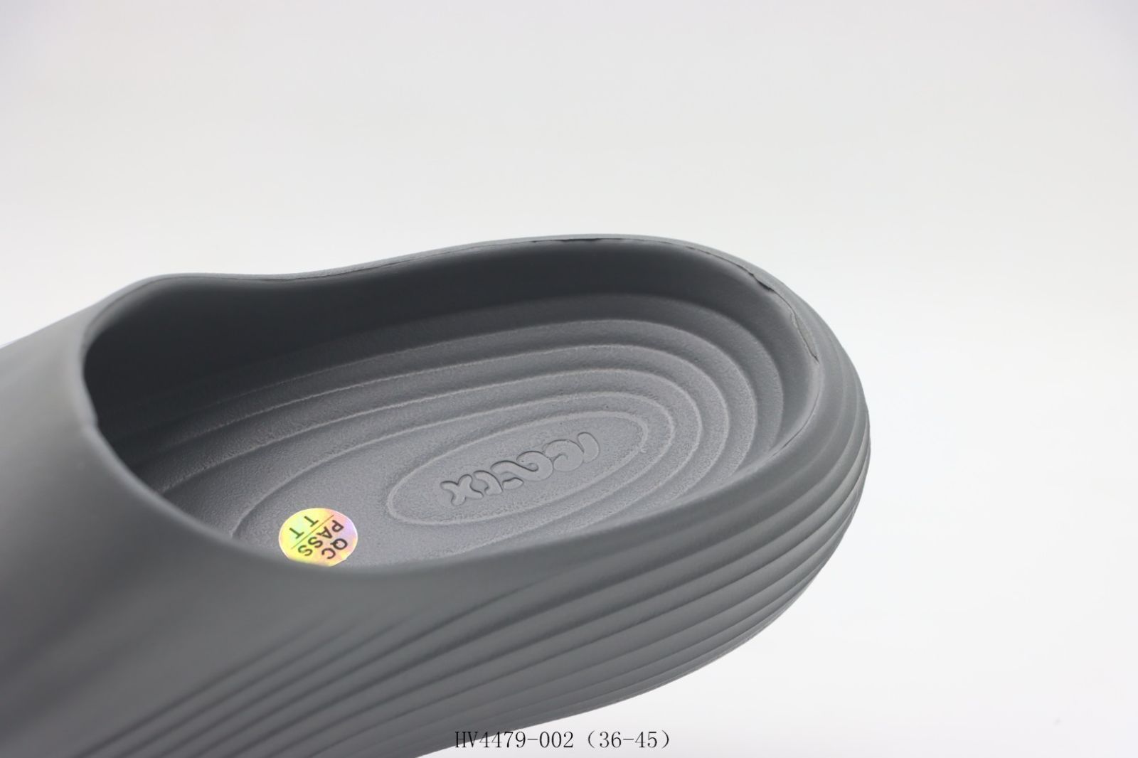 【今日特価】Nike ナイキ スリッパ グレー HV4479-002 【今日特価】Nike ナイキ スリッパ グレー HV4479-002