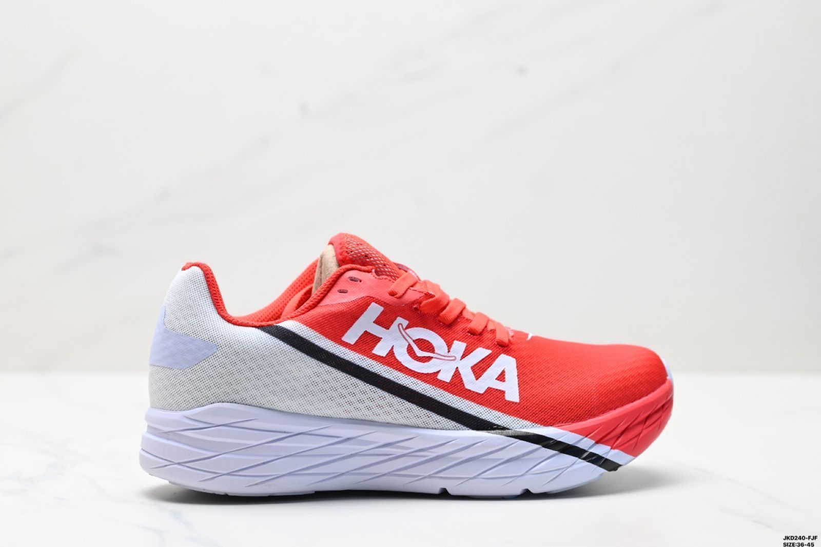 HOKA ONE ONE U ROCKET X 真炭素大底 半透明蝉翼鞋面 通気性ランニングシューズ