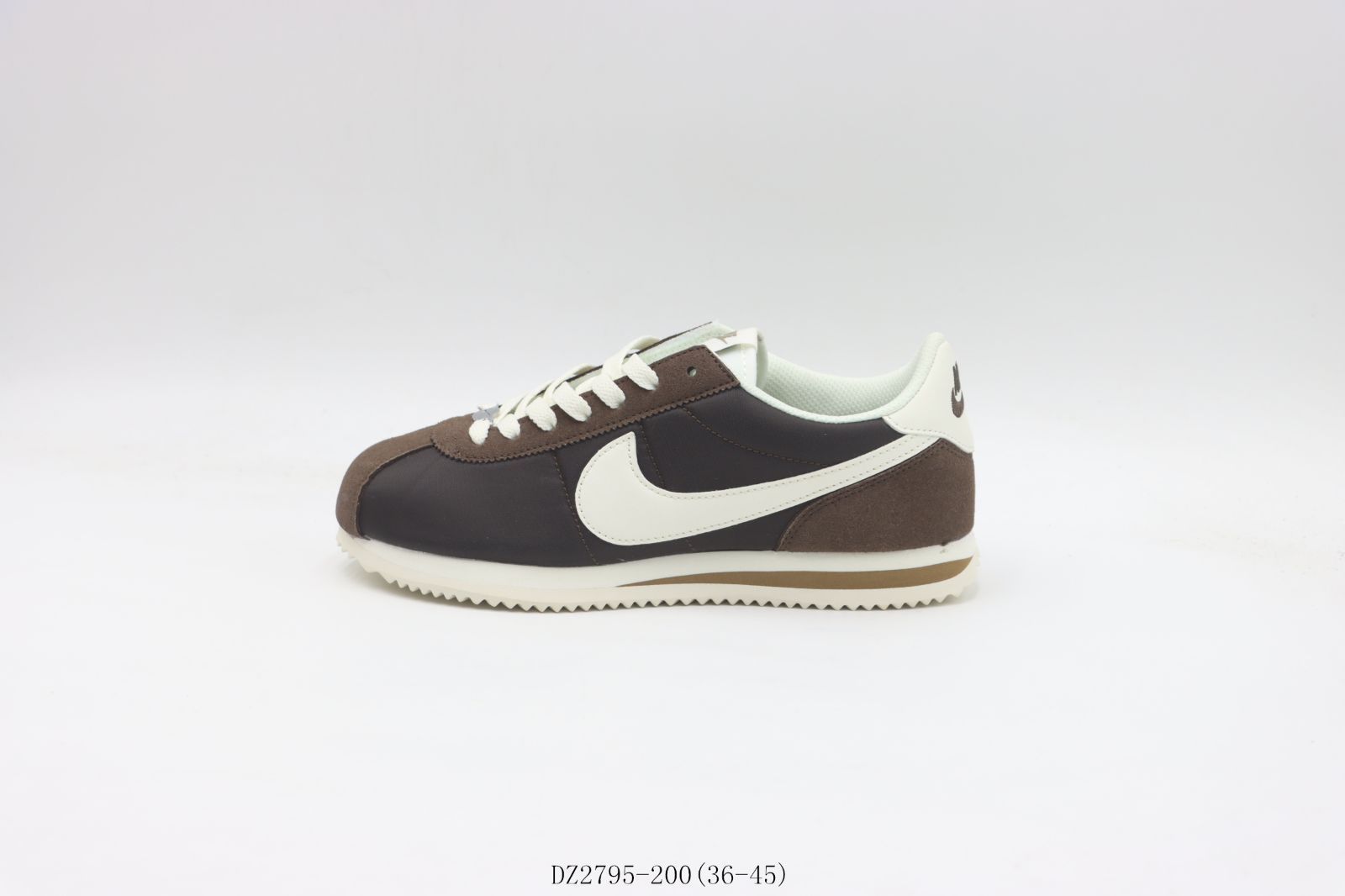 【今日特価】Nike ナイキ ランニングシューズ DZ2795-200 バロックブラウンホワイト